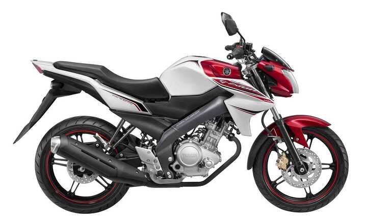 Xe cho Valentine ‘nóng’ cùng môtô Yamaha nội