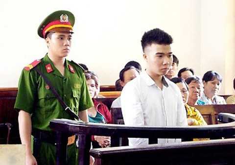 Cuồng yêu, nam sinh lớp 11 giết người tình hơn tuổi