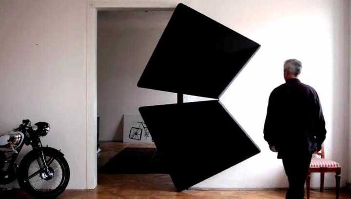 Cánh cửa xoay độc đáo chưa từng thấy