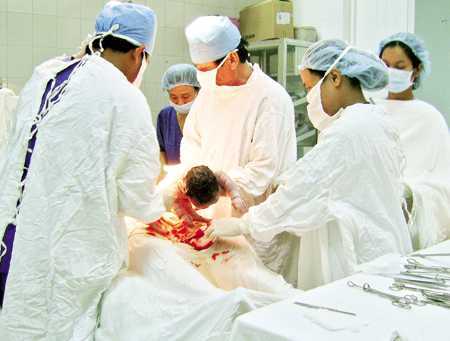 Tiếng gào thét trong phòng đẻ