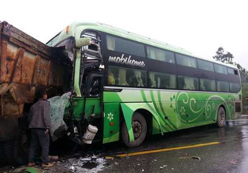Giải mã nguyên nhân nhiều tai nạn xe khách kinh hoàng sau Tết