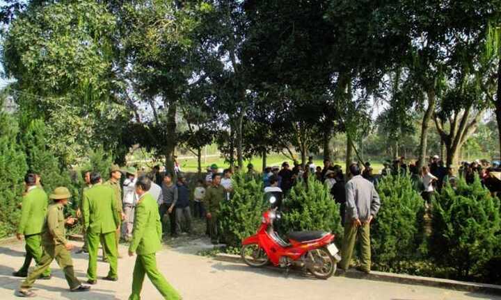 Điều xe đặc chủng 'giải cứu' 2 cẩu tặc