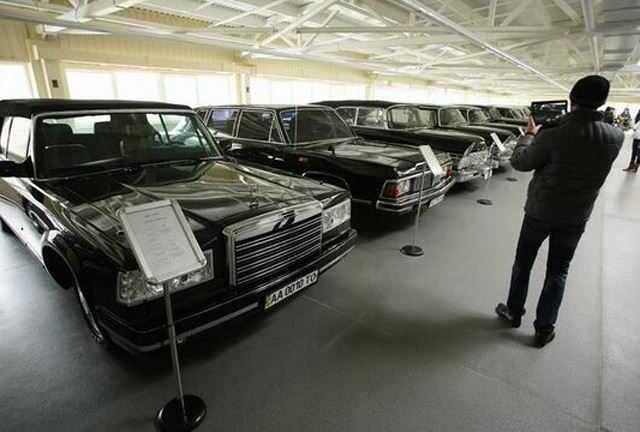 Sốc với garage triệu USD của cựu Tổng thống Ukraine