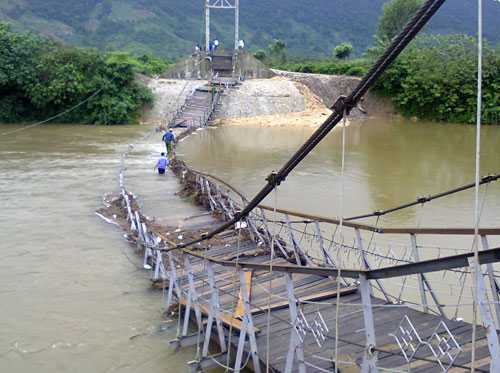 Những vụ sập cầu treo kinh hoàng ở Việt Nam