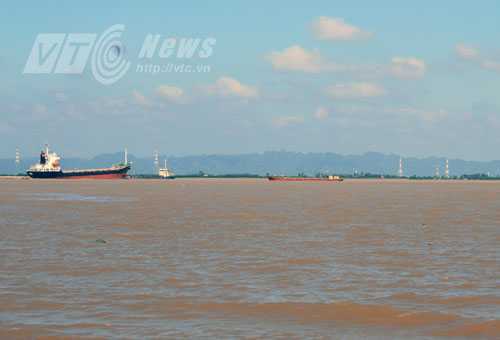 Hải Phòng: Tàu hàng 3.500 tấn bị đâm chìm trên biển