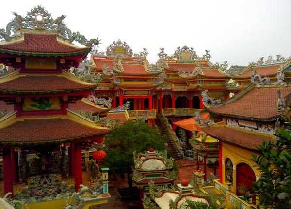 Giải mã người đàn bà xưng là 'mẹ của muôn loài' ở Hải Dương