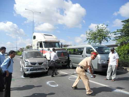 Đã quá nhiều tai nạn nghiêm trọng khi dừng đèn đỏ