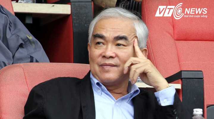 Bóng đá Việt: Thi đấu kiểu 'đầu gấu'