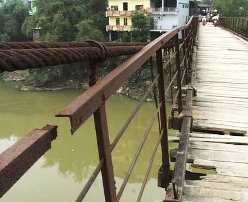 Cầu 'tử thần' treo khắp nơi ở Thái Nguyên