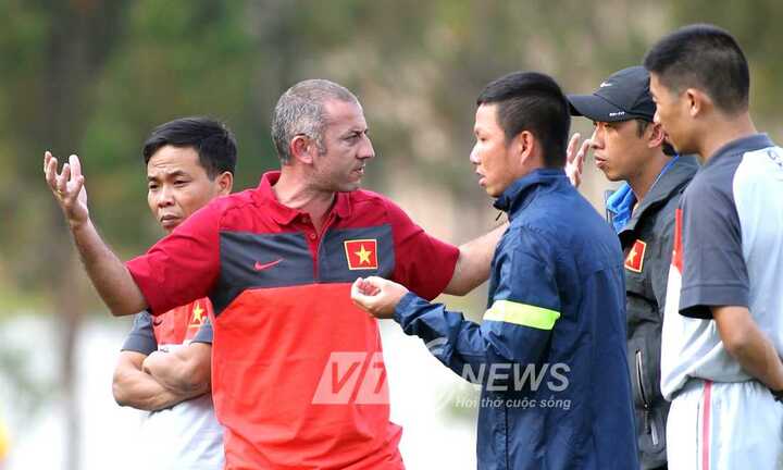 U19 Việt Nam: Khắc nghiệt luyện công, chờ rửa hận