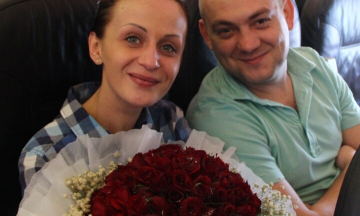 Hàng không tặng nhẫn kim cương cho khách