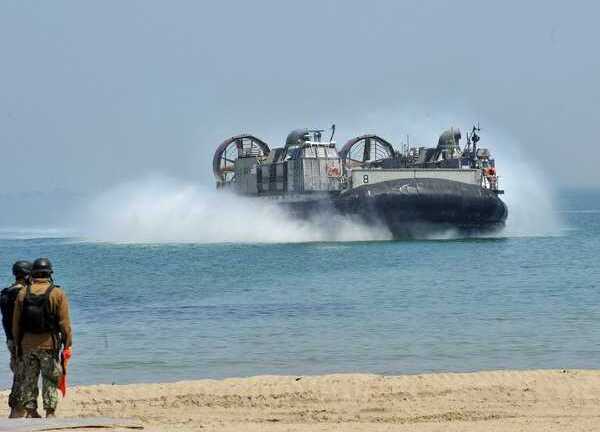 10.000 lính Mỹ, Hàn rầm rộ tập trận