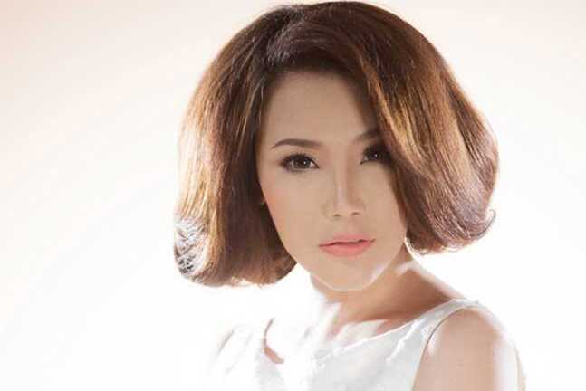 Hồ Quỳnh Hương tái xuất đẹp hút mắt