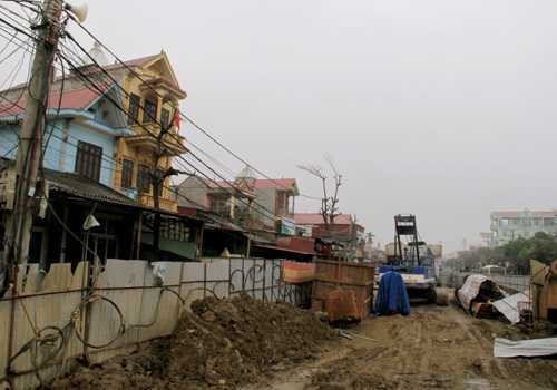 200 hộ dân ngăn thi công dự án cầu vượt đường sắt Tam Điệp