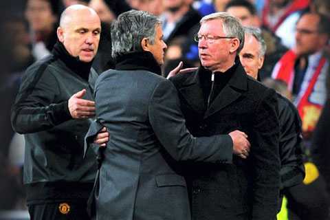 Man Utd ngược dòng kỳ vĩ: Có mùi Sir Alex và Mourinho