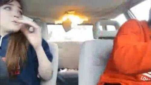 Cháy ô tô vì hát 'Set fire to the rain'