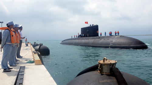 Chọn ngày thượng cờ 2 tàu ngầm đầu tiên của Việt Nam