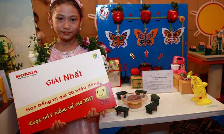 'Ý tưởng trẻ thơ' 2014 hấp dẫn trẻ tiểu học