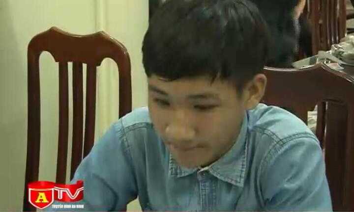 'Cò mồi' bến xe tranh khách, giết người