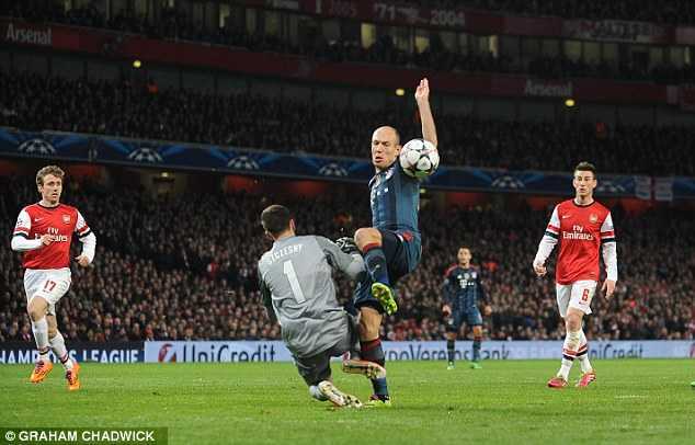 Man Utd yếu đuối, bị ám ảnh bởi 'kịch sỹ thiên tài'