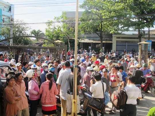 Xử vụ 5 công an đánh chết người: Hỗn loạn sau phiên tòa