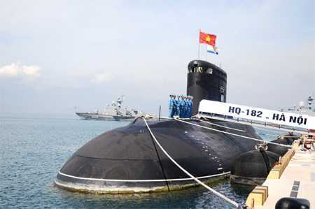 Hôm nay, 2 tàu ngầm Kilo chính thức gia nhập Hải quân VN
