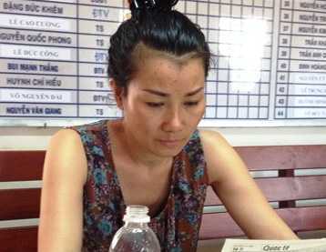 Kẻ tống tiền 'chồng ngoại' bị công an 'vạch mặt'