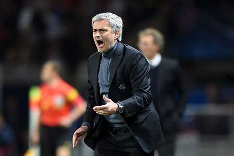 Cafe tối: Mourinho tâm sự sốc về 'đòn thù trong tay áo'