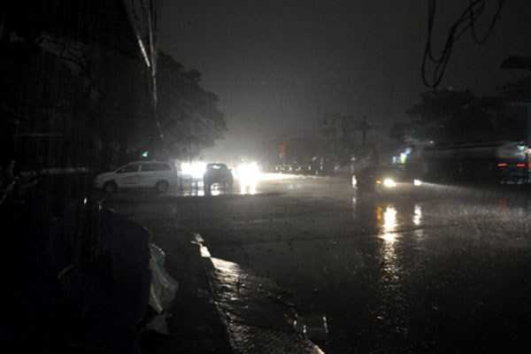 Ngày bỗng biến thành đêm: Góc nhìn nhà thiên văn học