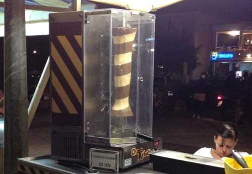 Độc đáo bánh Kebab sôcôla của người Việt tại Đức