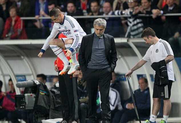 Mourinho: Chú hươu trong chuồng bò