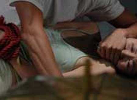 Bị tố cáo, phó phòng văn hóa lộ mặt 'yêu râu xanh'