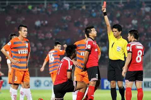 Văn Quyến không có mặt ở trận V.Ninh Bình bị nghi bán độ