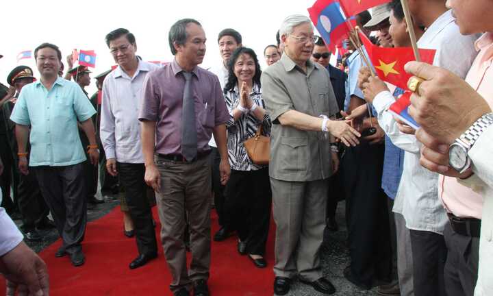 Bầu Đức rót 1,2 tỷ USD trồng bắp, cao su tại Lào