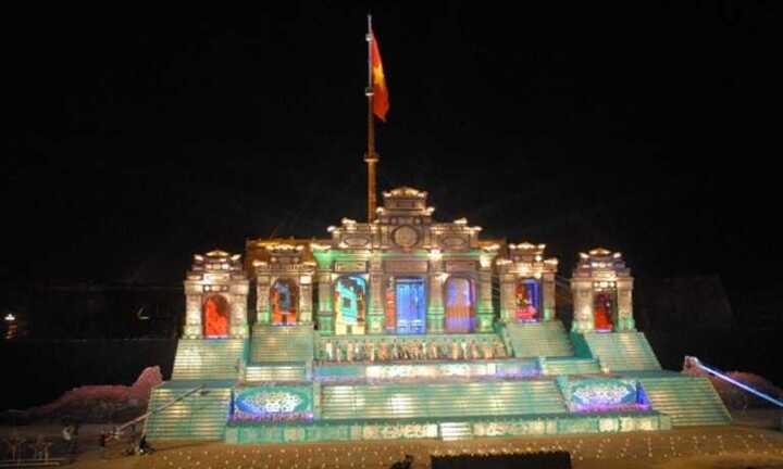 Áo dài Việt đẹp sững sờ tại Festival Huế 2014