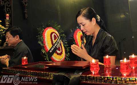 Lệ nhoà tiễn biệt NSND Trịnh Thịnh về đất mẹ