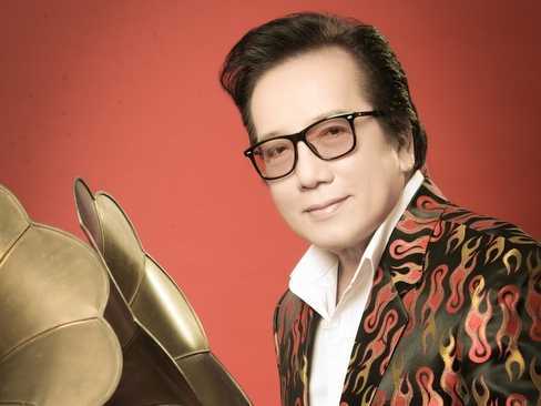 Danh ca Elvis Phương làm liveshow kỷ niệm 54 năm ca hát