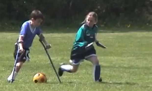 Clip về cậu bé 1 chân truyền cảm hứng cho cả thế giới