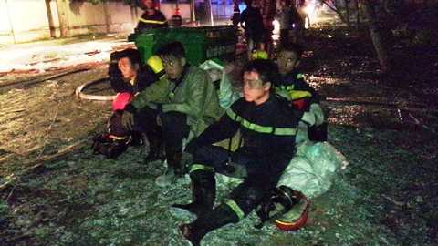 Cháy, nổ kinh hoàng công ty hóa chất: Hơn chục cảnh sát bị thương