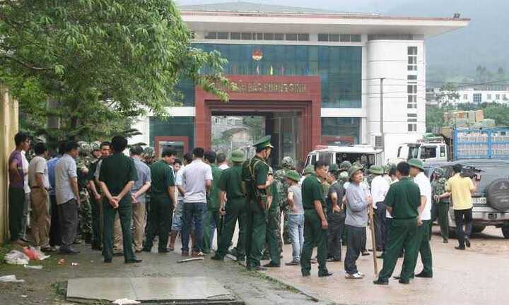 Video: Toàn cảnh vụ nhóm người TQ nổ súng ở cửa khẩu Quảng Ninh