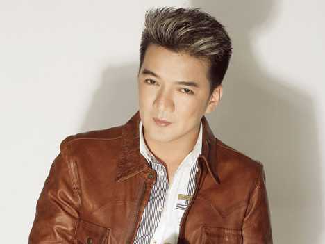 Mr Đàm hết mình với những tình khúc bất hủ