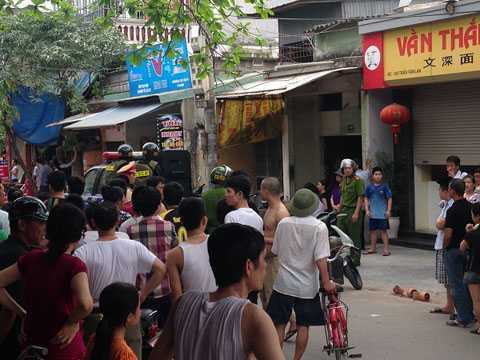 Cuộc vây bắt nghẹt thở trùm ma túy trốn nã cố thủ