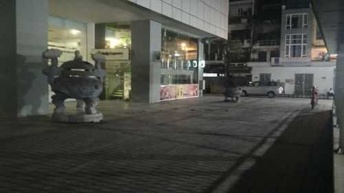 Hà Nội: Rơi từ tầng 11, hai mẹ con tử vong