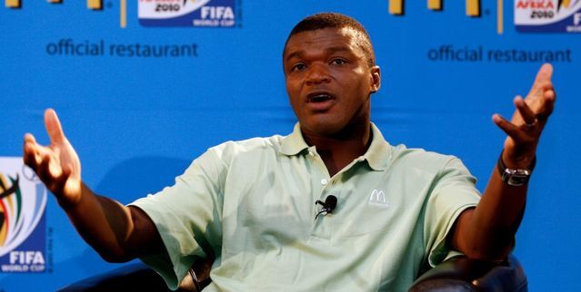 Về Việt Nam, huyền thoại Pháp bị nghi ngờ tài năng