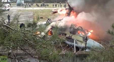 Clip: Trực thăng nổ tung ở Đông Ukraine