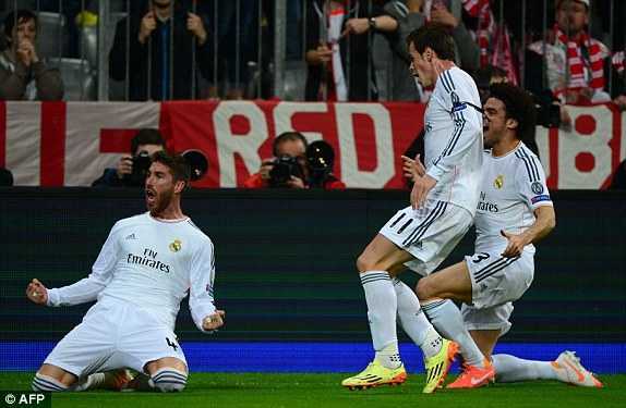 Ronaldo lập cú đúp, Real 'nhấn chìm' Bayern Munich