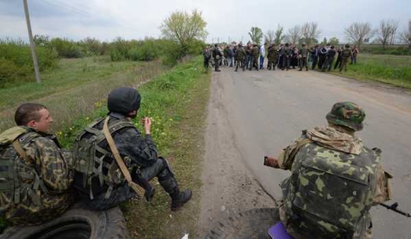 Chính biến Ukraine: Quân chính phủ thất thủ ở Slavyansk