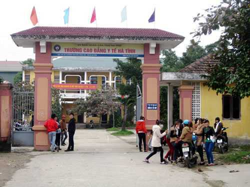 Đề bạt lái xe không bằng cấp giữ chức Phó trưởng phòng