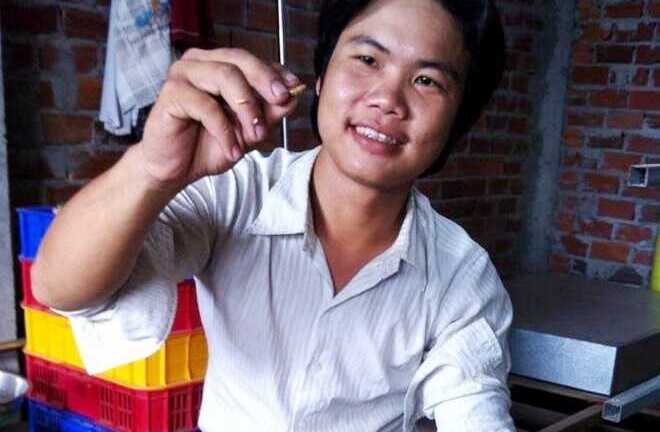 9X từ thợ sửa xe đến thu nhập 20 triệu đồng/tháng