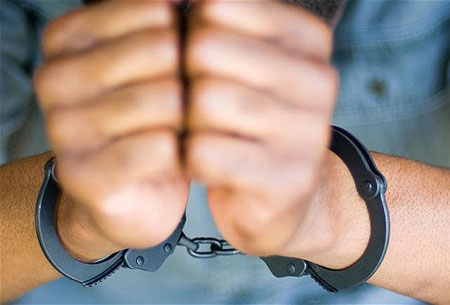 Khởi tố nguyên thượng úy công an 'vòi' tiền nghi phạm